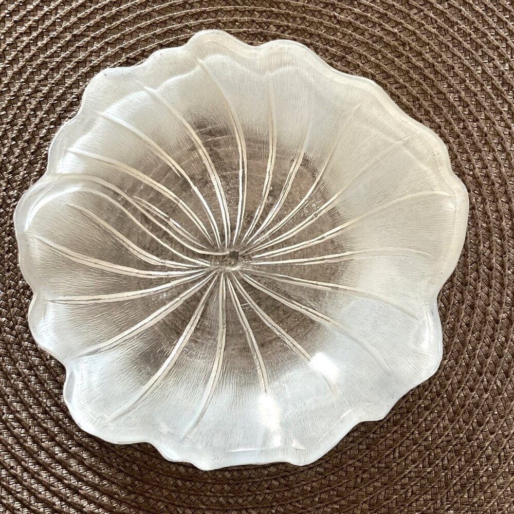 VINTAGE LILY PONS FROSTED WATER LILLY DISH INDIANA GLASS BREAD AND BUTTER PLATE